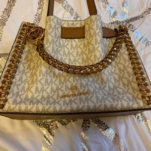 Michael Kors purse